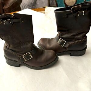 Frye Engineer Boots Size 7 Amazing Condition Dark Brown